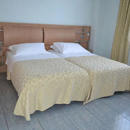 Hotel Marina Palace & Congress Hall 4*