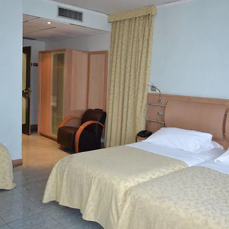Hotel Marina Palace & Congress Hall 4*