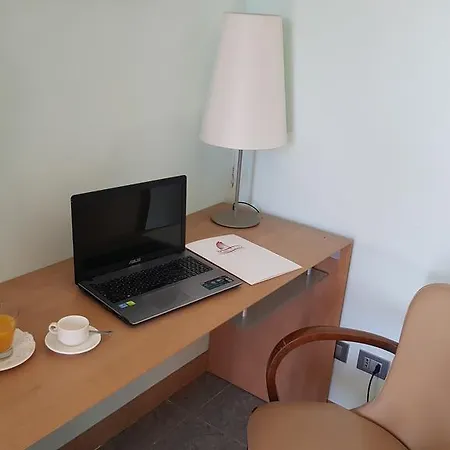 Marina Palace & Congress Hall 4*