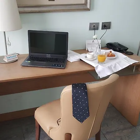 Hotel Marina Palace & Congress Hall 4*
